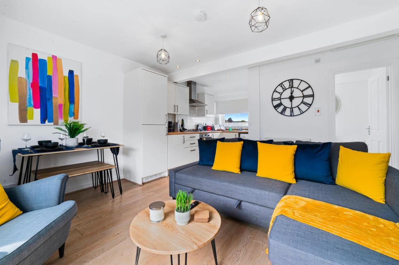 Village Cwtch Whitchurch 2 Bedroom Apartment Cardiff Exterior foto