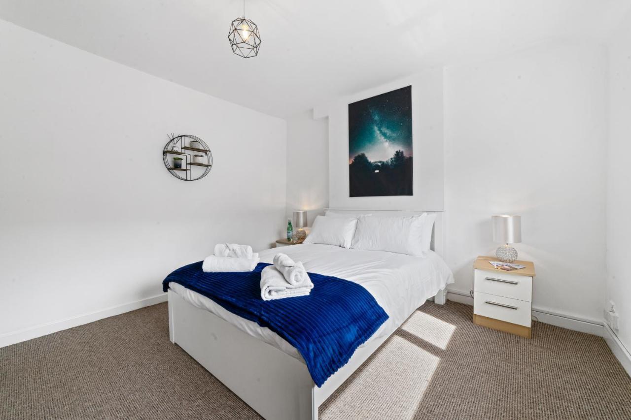 Village Cwtch Whitchurch 2 Bedroom Apartment Cardiff Exterior foto